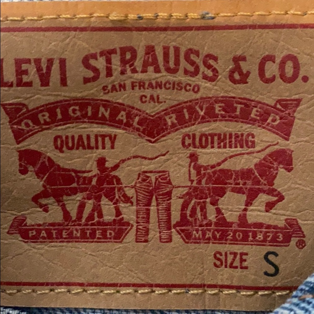 Levis Jean jacket - Picture 2 of 3